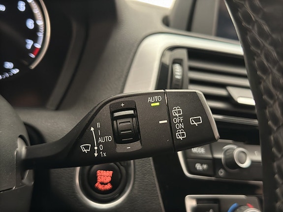 BMW 118i 14 of 28