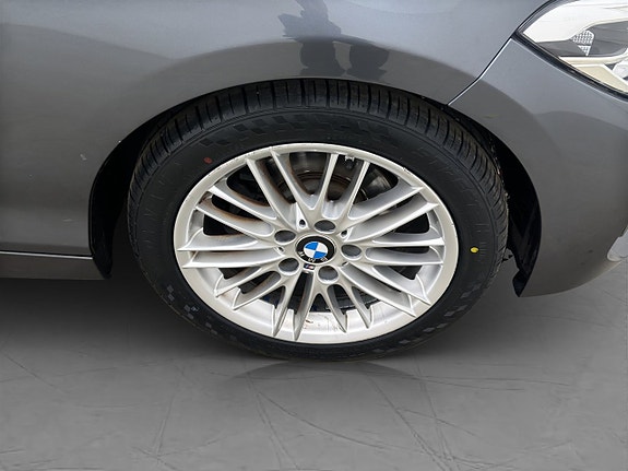 BMW 118i 26 of 28