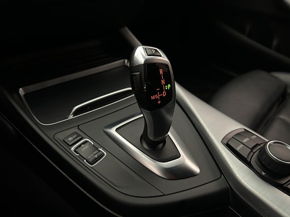 BMW 118i 18 of 28