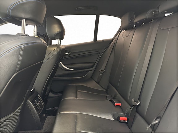 BMW 118i 23 of 28