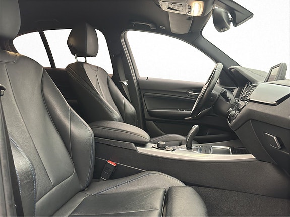 BMW 118i 21 of 28