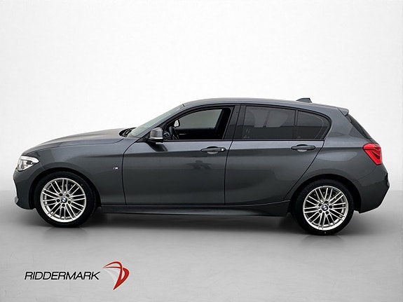 BMW 118i 4 of 5