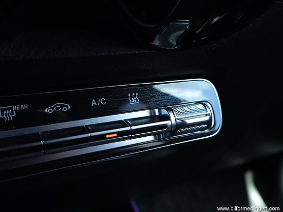 Mercedes-Benz EQB250+ 20 of 26