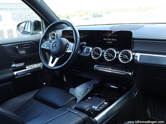 Mercedes-Benz EQB250+ 13 of 26