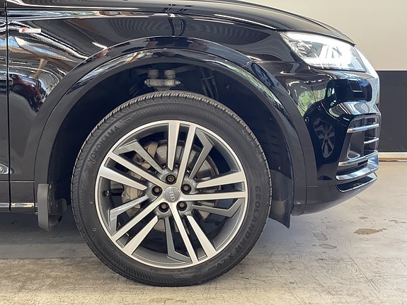 Audi Q5 6 of 23
