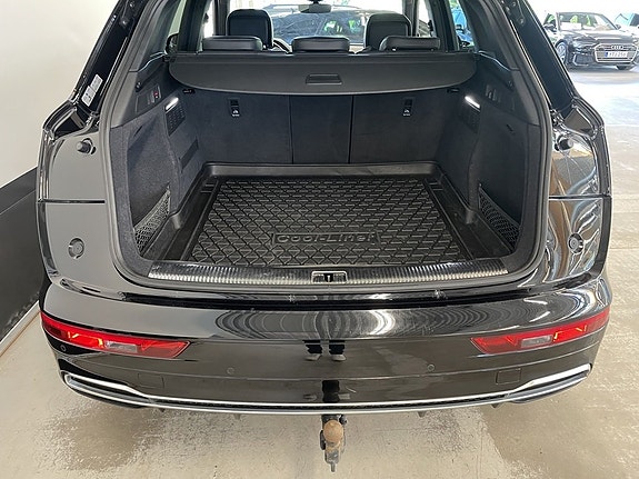 Audi Q5 9 of 23