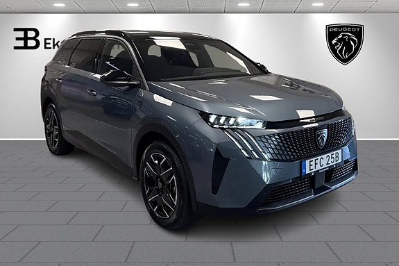 Peugeot 5008 3 of 5