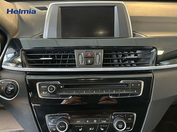 BMW X1 4 of 5
