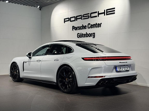 Porsche Panamera 4S 6 of 30