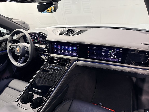 Porsche Panamera 4S 30 of 30