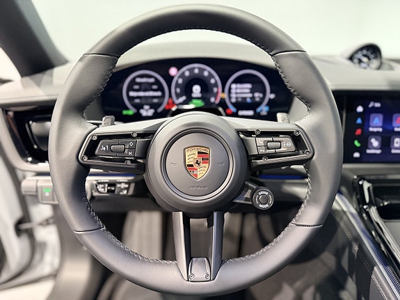 Porsche Panamera 4S 23 of 30