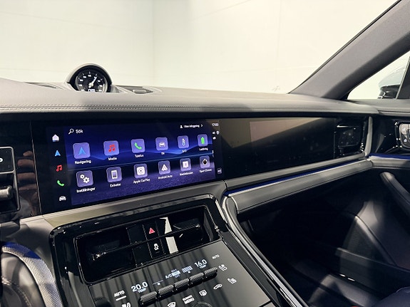 Porsche Panamera 4S 25 of 30