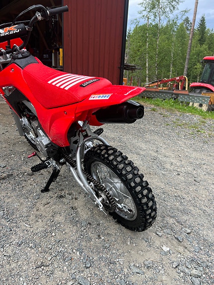 Honda CRF 110 4 of 5