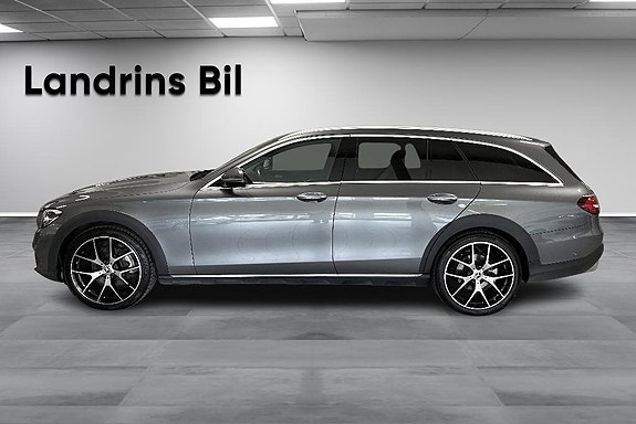 Mercedes-Benz E220 d 4 of 5