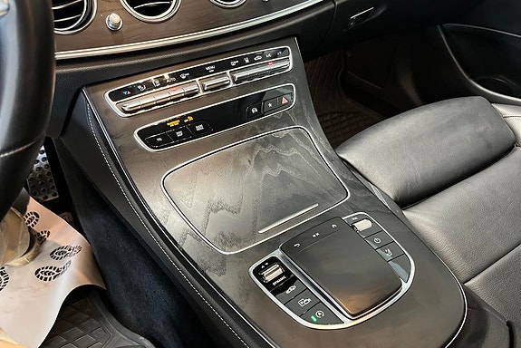 Mercedes-Benz E220 d 12 of 14