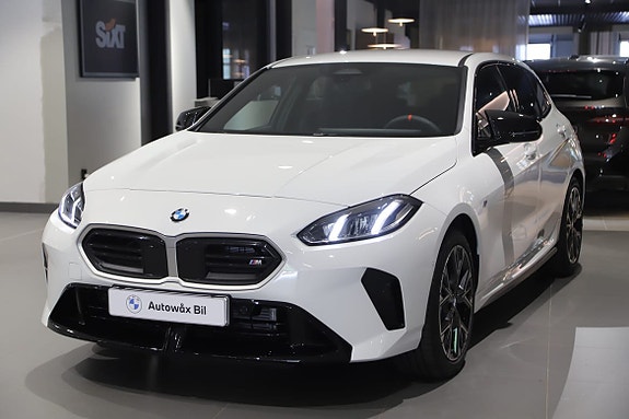 BMW M135i 2 of 5