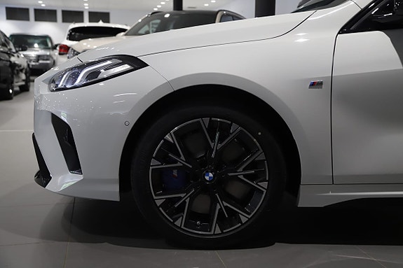 BMW M135i 4 of 5