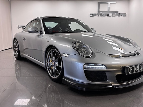 Porsche 911 2 of 5