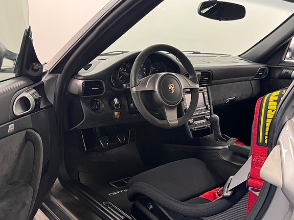 Porsche 911 3 of 5