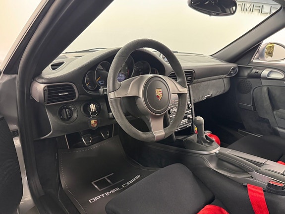 Porsche 911 4 of 5