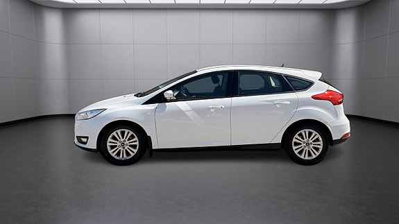 Ford Focus 2 of 21