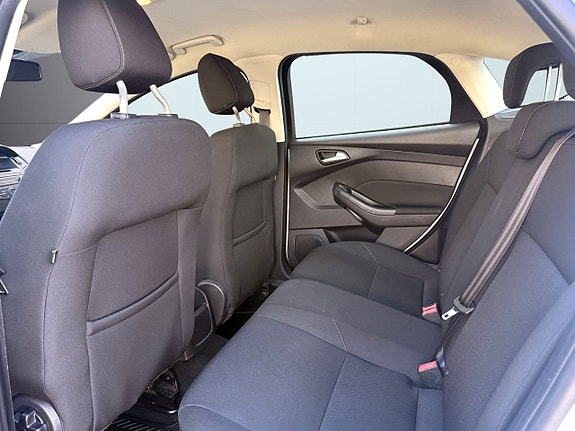 Ford Focus 11 of 21