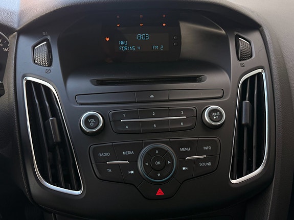 Ford Focus 13 of 21