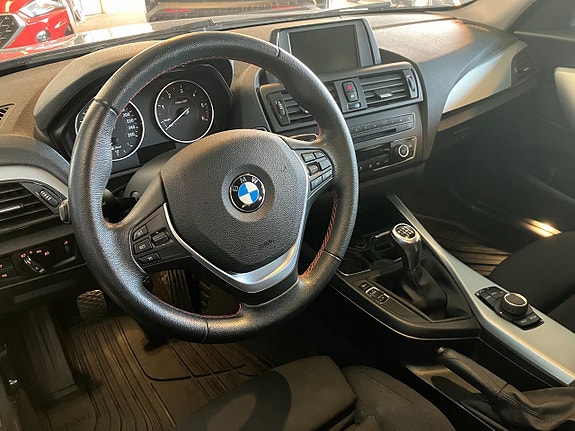 BMW 118d 13 of 19