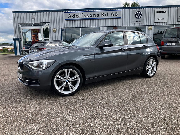 BMW 118d 4 of 5