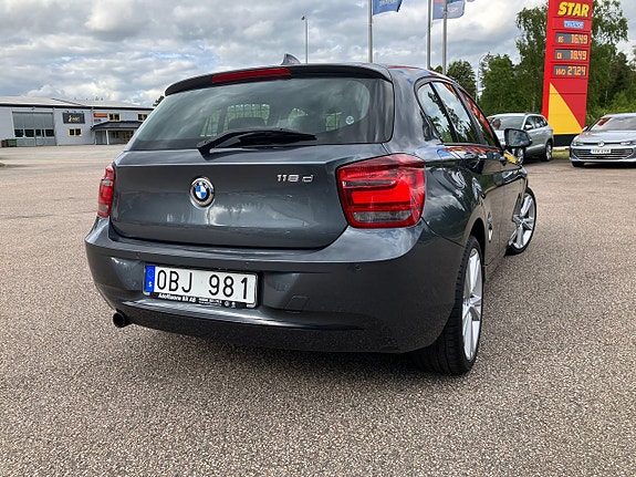 BMW 118d 7 of 19