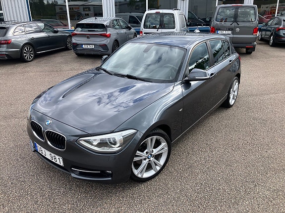 BMW 118d 3 of 5