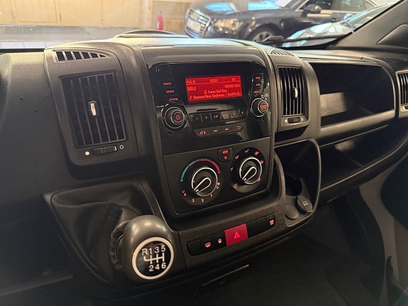 Peugeot Boxer 9 of 11