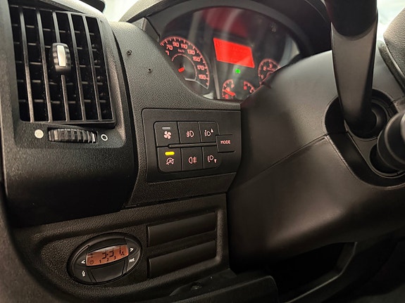Peugeot Boxer 8 of 11