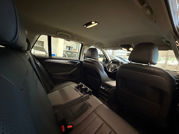 BMW 530e 21 of 23