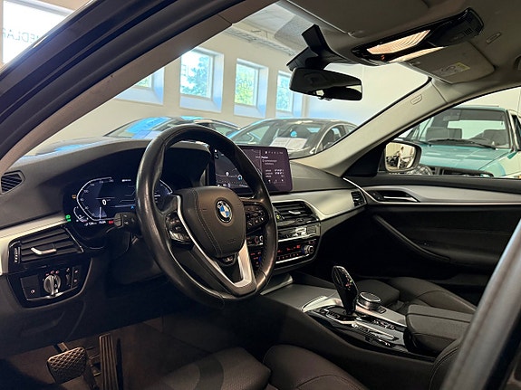 BMW 530e 9 of 23