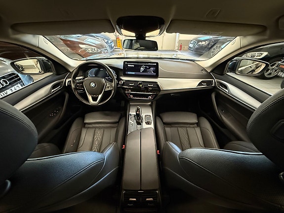 BMW 530e 10 of 23
