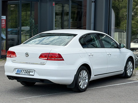 Volkswagen Passat 5 of 5