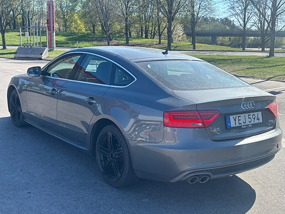 Audi A5 4 of 4