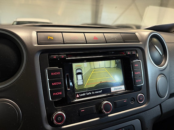 Volkswagen Amarok 19 of 20