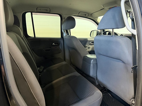 Volkswagen Amarok 11 of 20