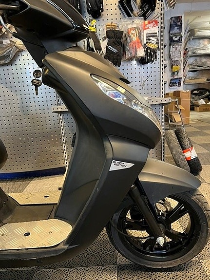 Peugeot Kisbee Black Edition 3 of 7