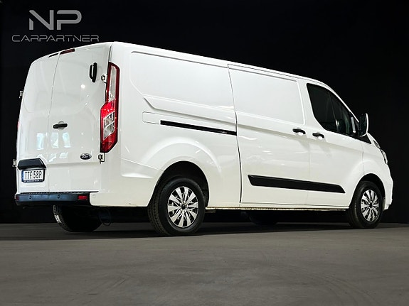 Ford Transit Custom 7 of 23