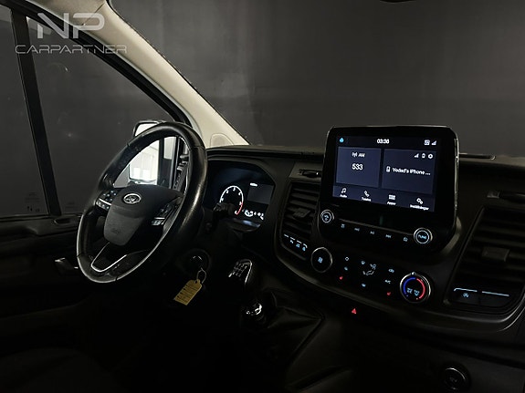 Ford Transit Custom 12 of 23
