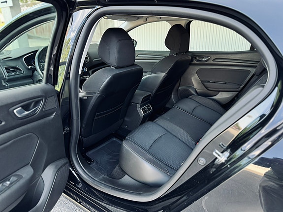 Renault Megane IV 8 of 10