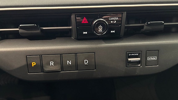 Nissan Leaf 14 of 22