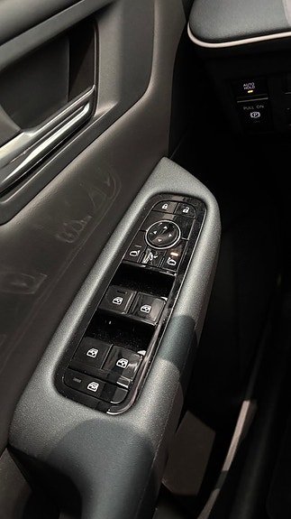 Nissan Leaf 18 of 22