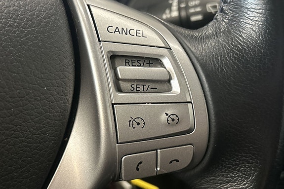Nissan X-Trail 18 of 27