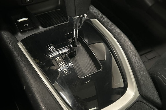 Nissan X-Trail 16 of 27