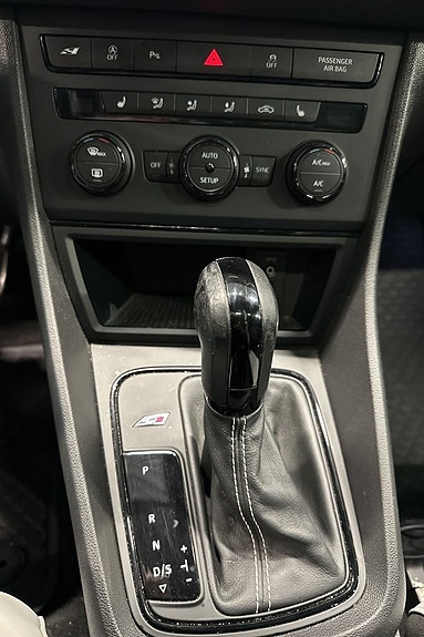 Seat Leon 17 of 20