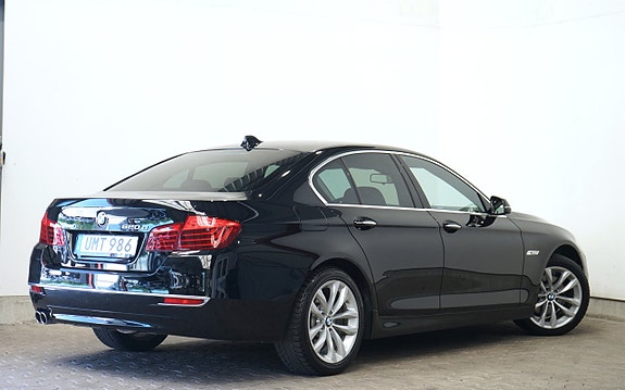BMW 520d 4 of 5